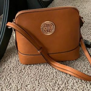 JCH collection tan shoulder/crossbody purse